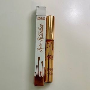 Kylie Jenner matte lipstick